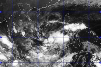 Có thể bão số 15 sẽ hình thành và vào Việt Nam ngày mai?